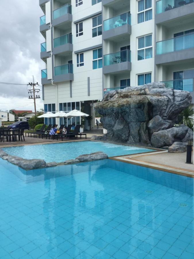 Grand Blue Condominium By Mary Mae Phim Dış mekan fotoğraf